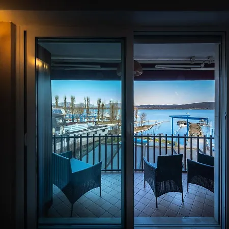 La Finestra Sul 펜션 도멜레토